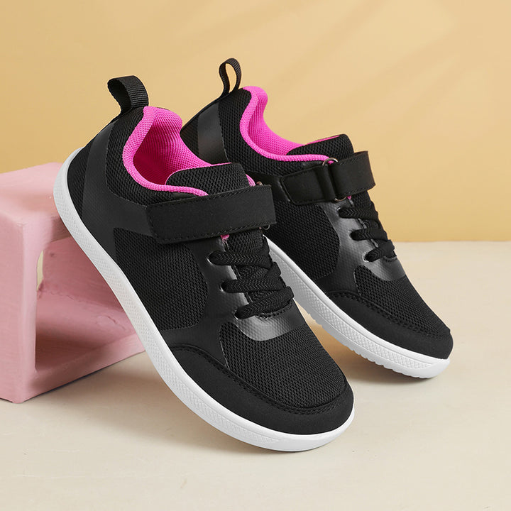 Unisex lightweight mesh sneakers with elastic lacing system, velcro closure and EVA midsole Mune Fashion