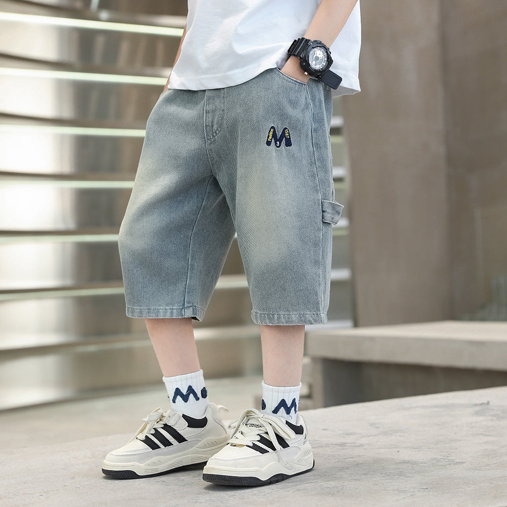 Boys casual denim shorts with original embroidery motif Mune Fashion