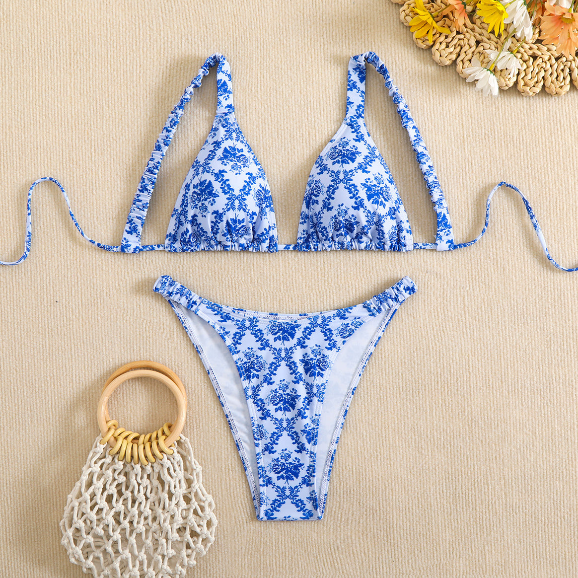 Women's bikini set with floral design and adjustable straps Mune Fashion