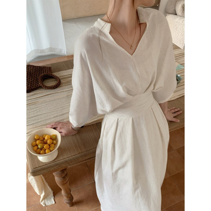 Women's Linen Look Midi Dress with V-Neck, Three-Quarter Sleeves, and Tailored Waist Mune Fashion