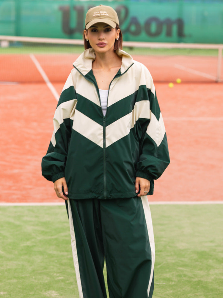Women's Lightweight Windbreaker in Colorblock Design with Zipper and Elastic Cuffs Mune Fashion