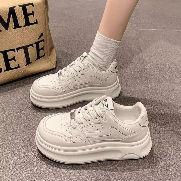 Women's Sporty Sneakers with Ergonomic Cushioning and Modern Design Mune Fashion