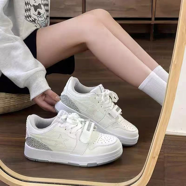 Women Sporty Sneakers with durable upper material and non-slip sole Mune Fashion