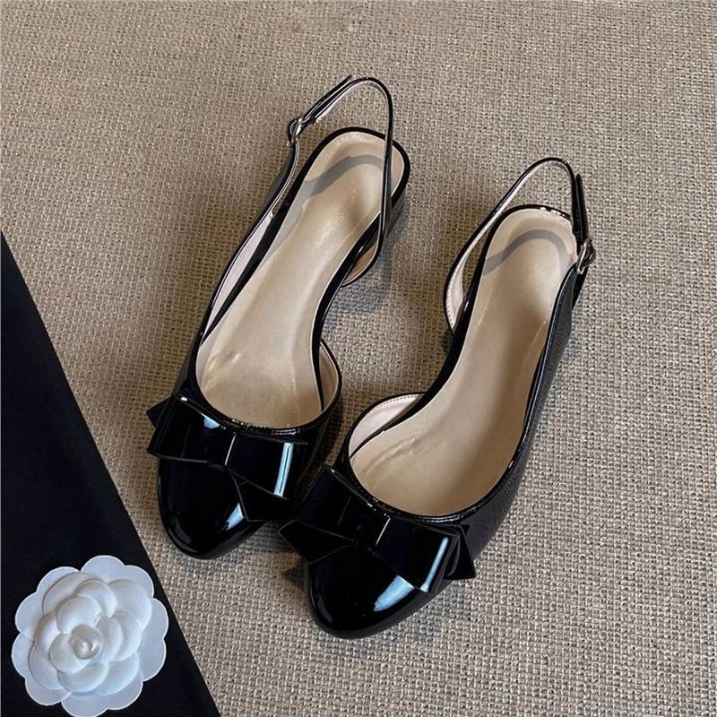 Women's Round-Toe Slingback Ballerinas with Patent Finish and Bow Detail Mune Fashion