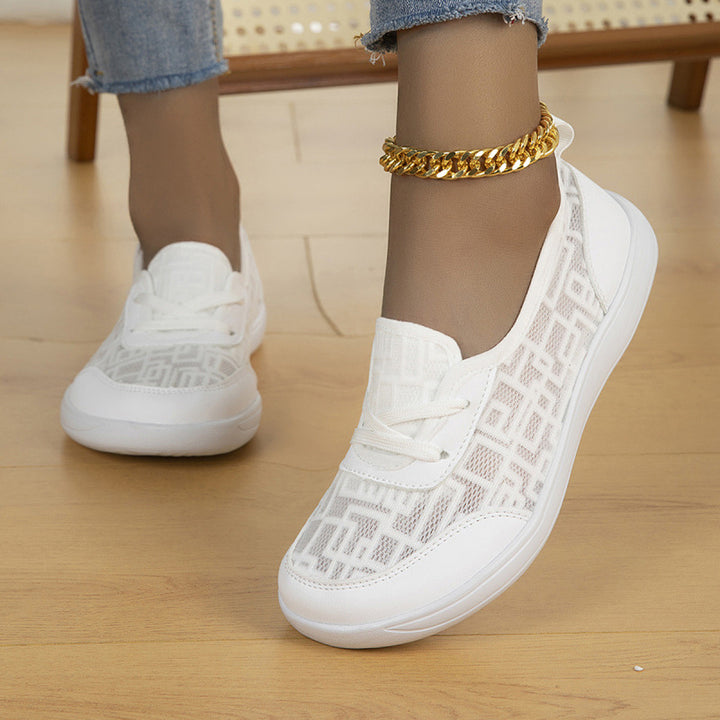 Women's lightweight breathable slip-on sneakers with mesh insert Mune Fashion
