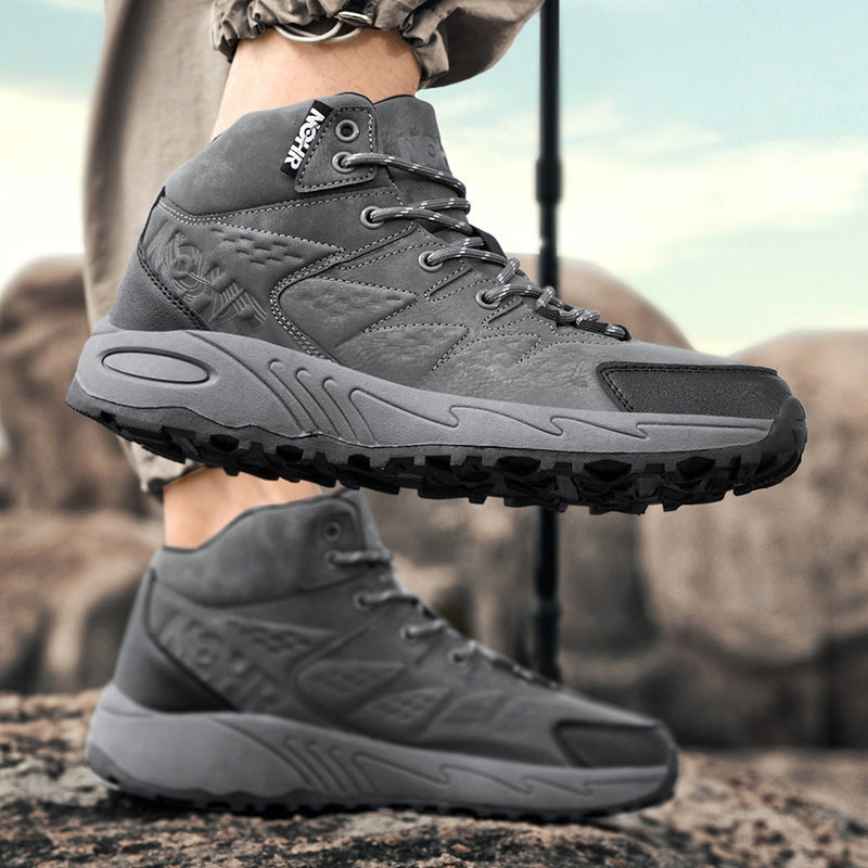 Men's robust water-repellent trekking boots with medium shaft height and slip-resistant profile sole Mune Fashion