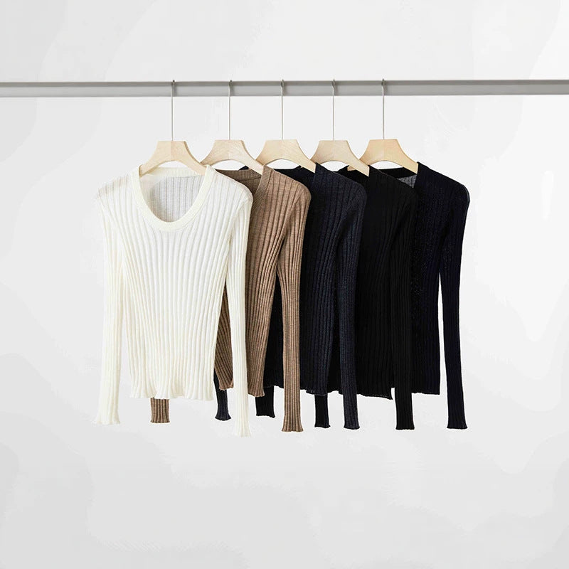Women Tight Fine Knit Long Sleeve with Deep V-Neck and Wide Ribbed Structure Mune Fashion