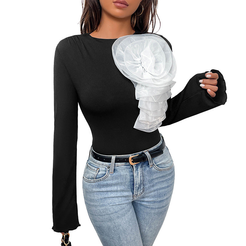 Women\'s figure-hugging bodysuit with asymmetric organza flower appliqué and bell sleeves Mune Fashion