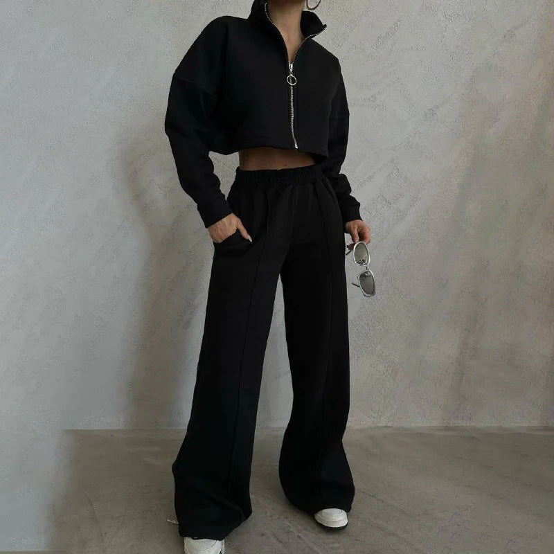 Women's cropped zip-up sweatshirt with stand-up collar and high-waisted jogger pants set Mune Fashion
