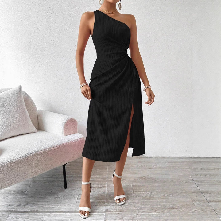 Women One-sided cut midi dress with ribbed texture, cut-out and side slit Mune Fashion