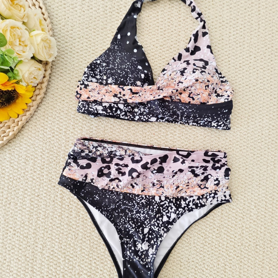 Women's bikini set with trendy animal print and fashionable bow detail Mune Fashion
