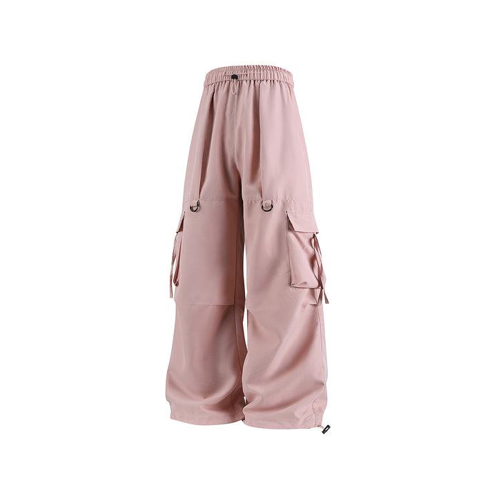 Men's Loose Cargo Pants with Drawstring Waistband, D-Ring Details and Adjustable Hem Drune