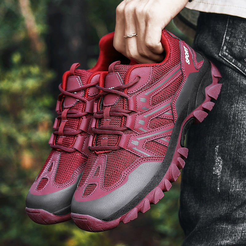 Men's robust trail trekking shoe with water-repellent membrane, reinforced toe cap and grippy terrain running sole Mune Fashion