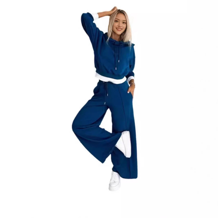 Women's Cropped Hoodie and Wide High-Waisted Jogging Pants Set Mune Fashion
