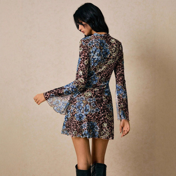 Women’s figure-hugging mesh mini dress with leopard and flower print, stand collar and trumpet sleeves Mune Fashion