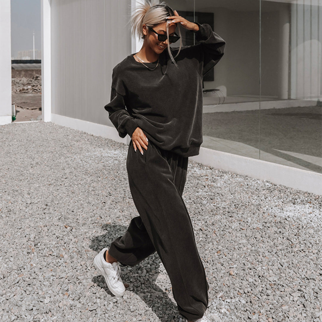 Women's soft oversized sweatshirt and loose relax pants in vintage washed finish Mune Fashion