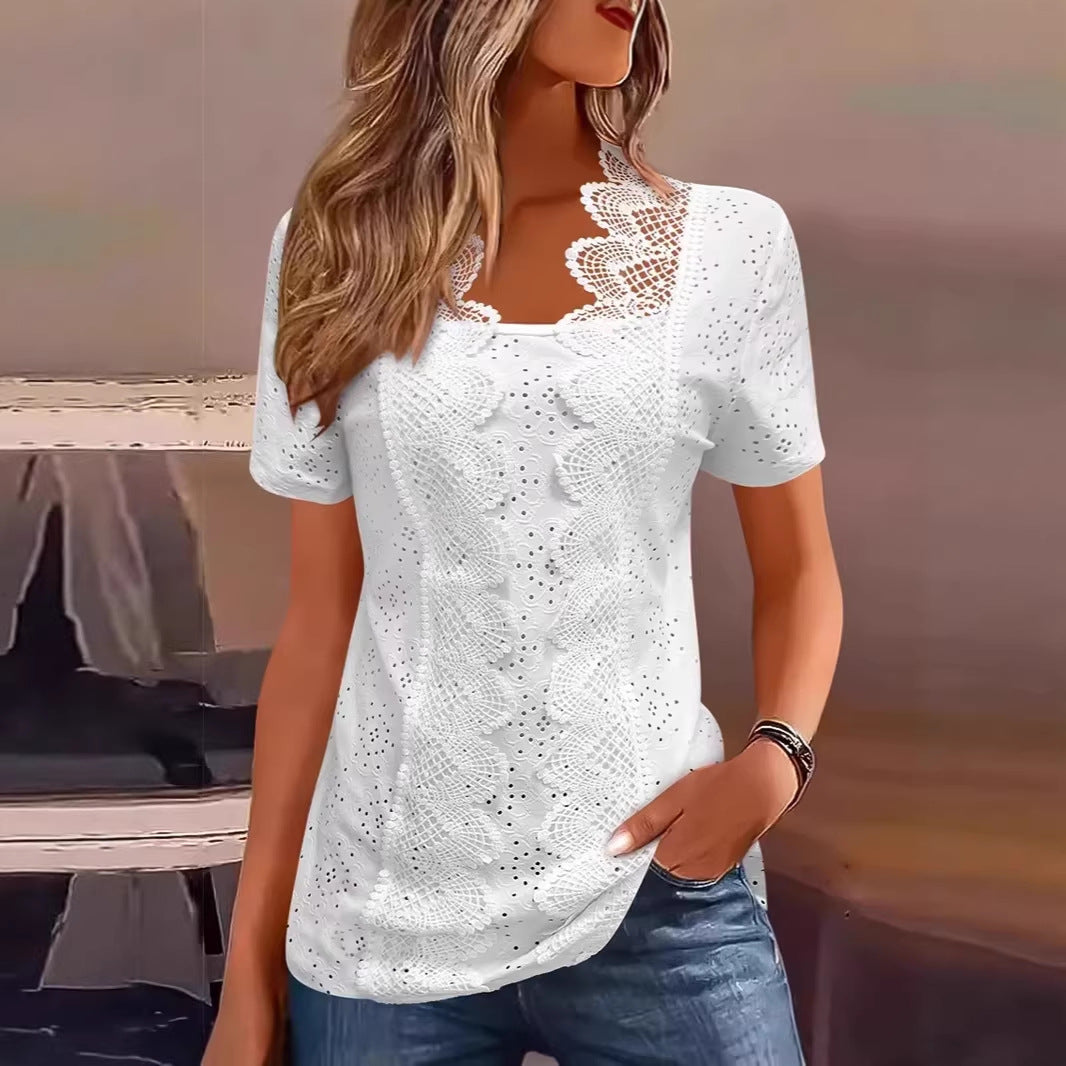Ladies nan Lochstickerei blouse with lace yoke and square neckline Mune Fashion