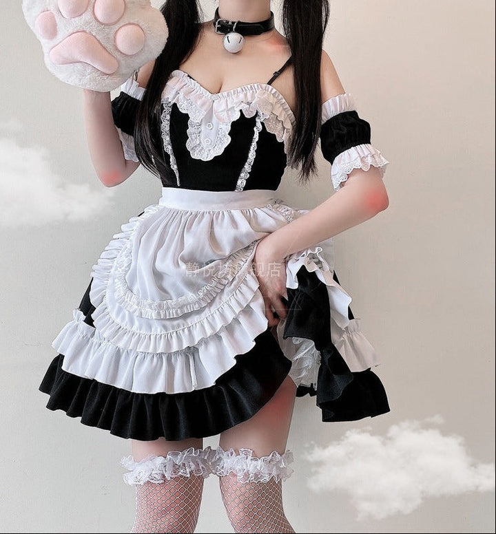 Girl's playful ruffle dress with charming puff sleeves Mune Fashion