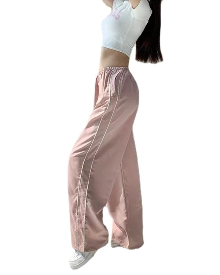 Ladies Sporty Pants with A Wide Cut and Elastic Waistband Mune