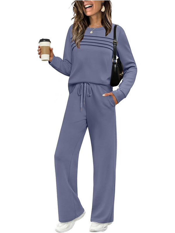 Women’s lounge set made of soft sweat fabric with gathered top and wide-cut joggers Mune Fashion