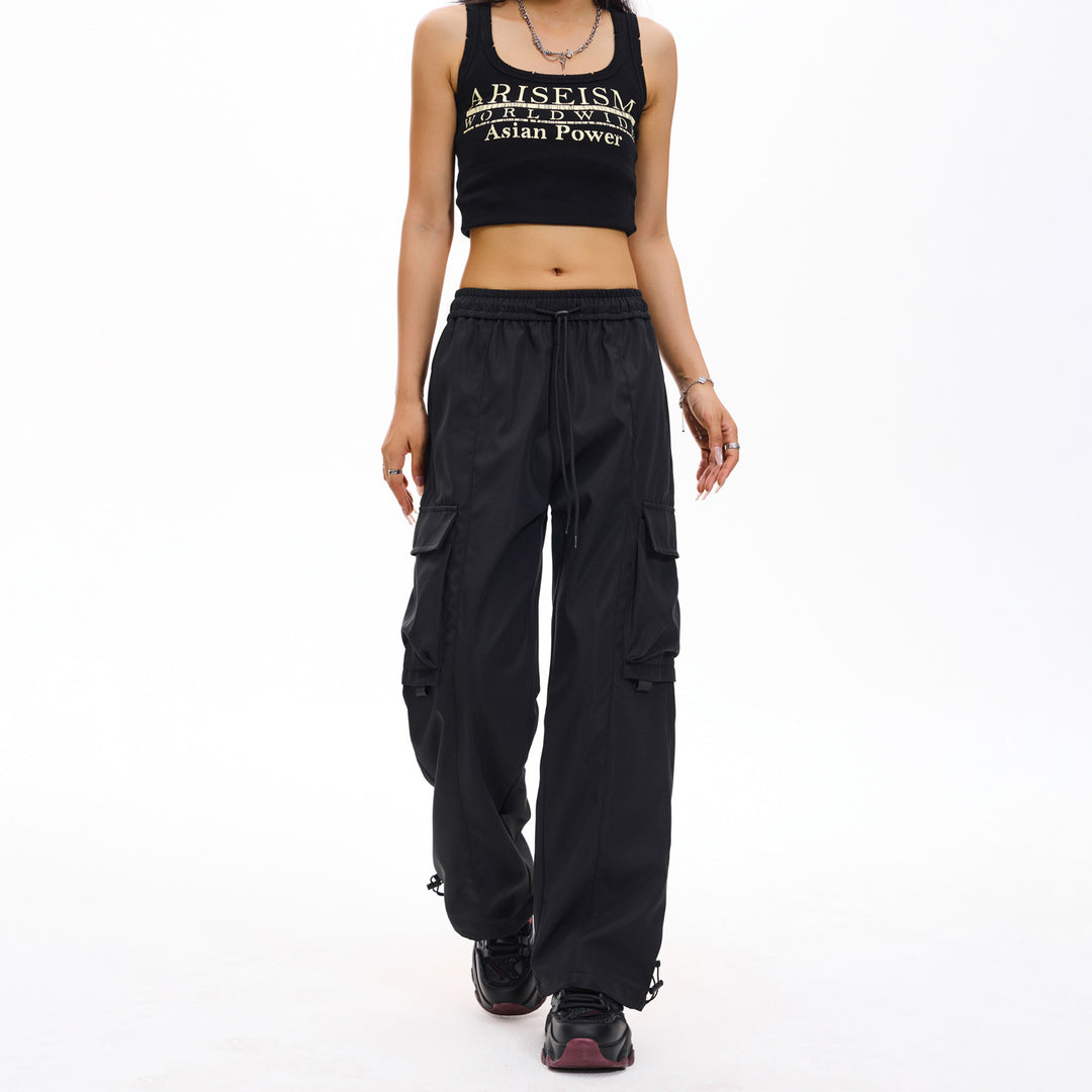 Men's wide utility cargo pants in baggy cut with drawstring waistband, large flap pockets, and adjustable leg hems Drune