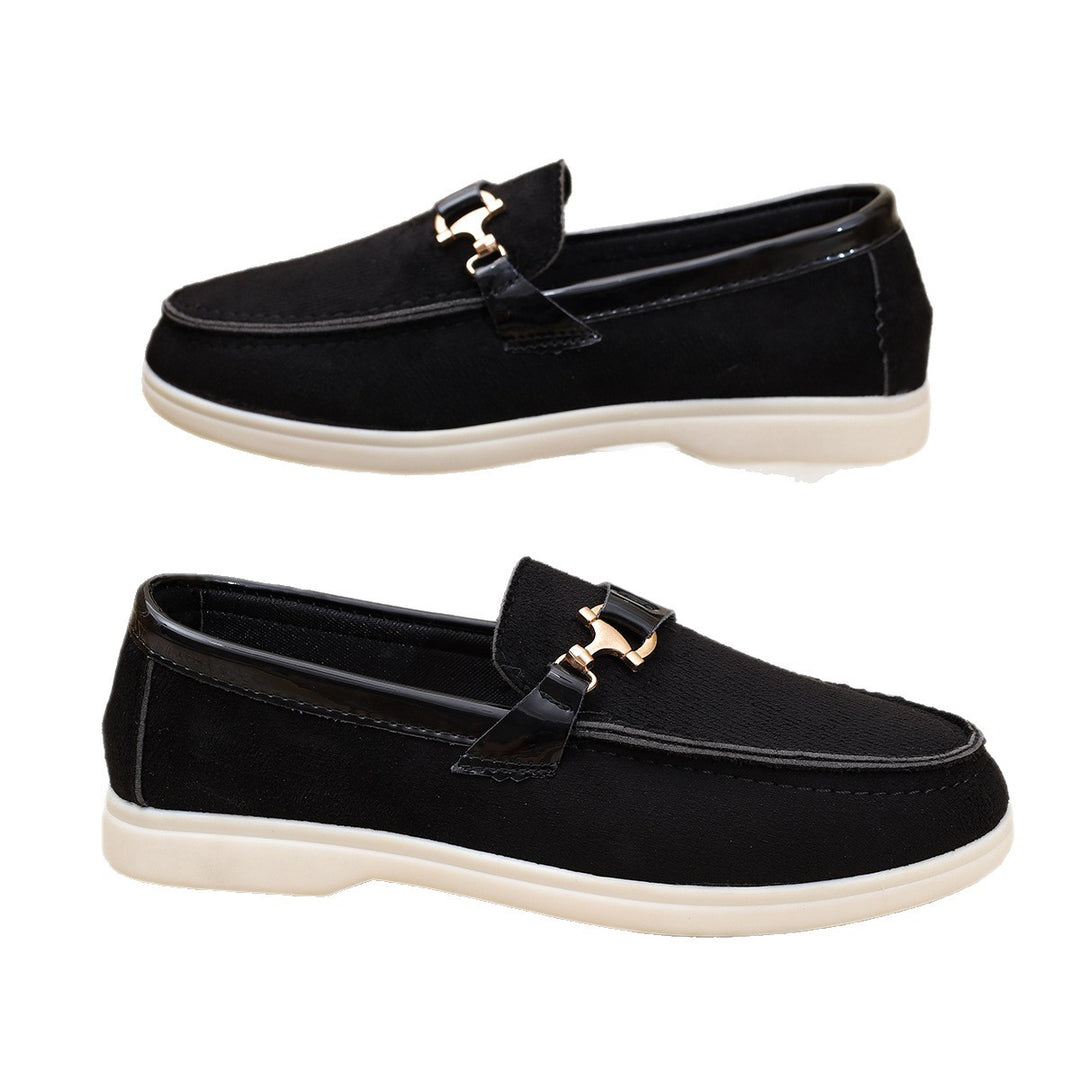 Ladies elegant suede slippers with decorative metal hardware and flexible easy-running sole Mune Fashion
