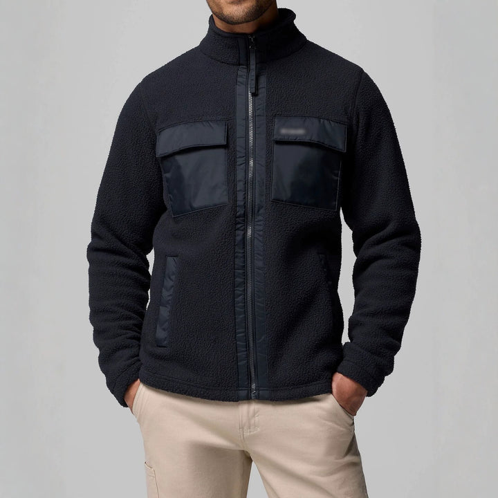 Men's fleece jacket with practical pockets