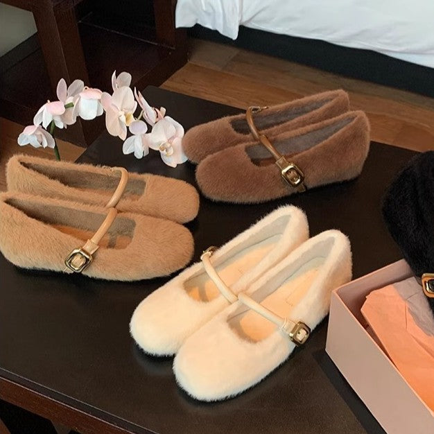 Women Cozy Faux-Fur Mary-Jane Slippers with Padded Comfort Footbed and Gold Buckle Application Mune Fashion