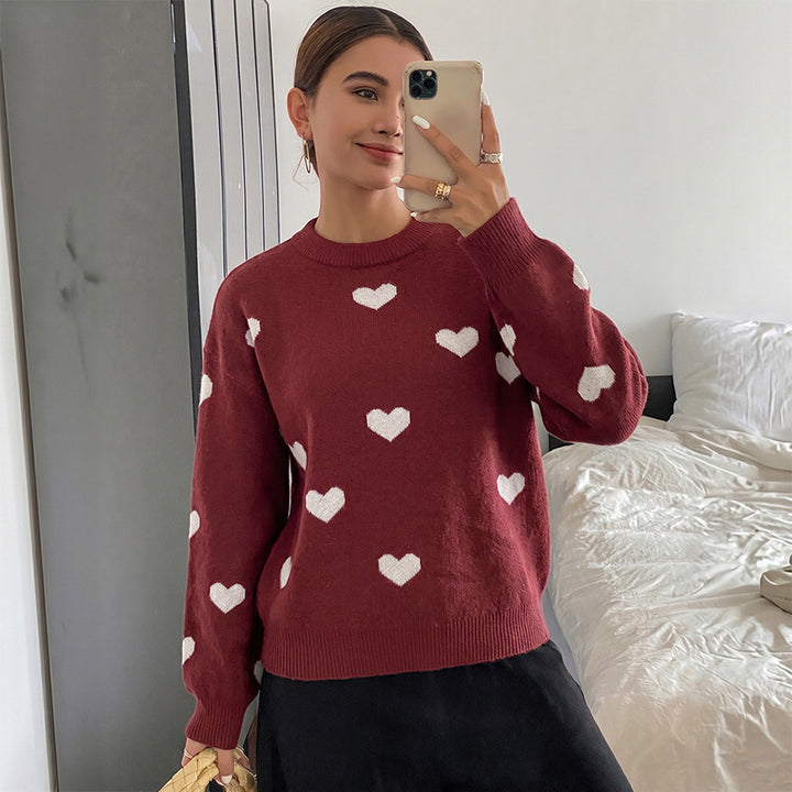 Women's chunky knit sweater with heart intarsia and classic round neckline Mune Fashion