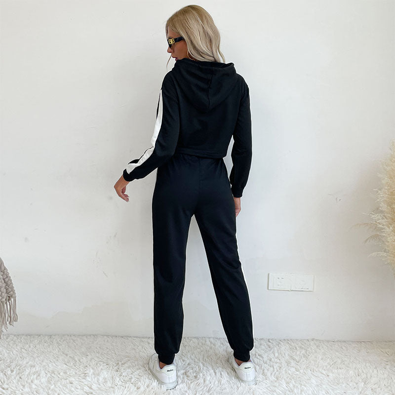 Women's Cropped Hoodie and High-Waist Jogging Pants Set with Sporty Side Stripes Mune Fashion