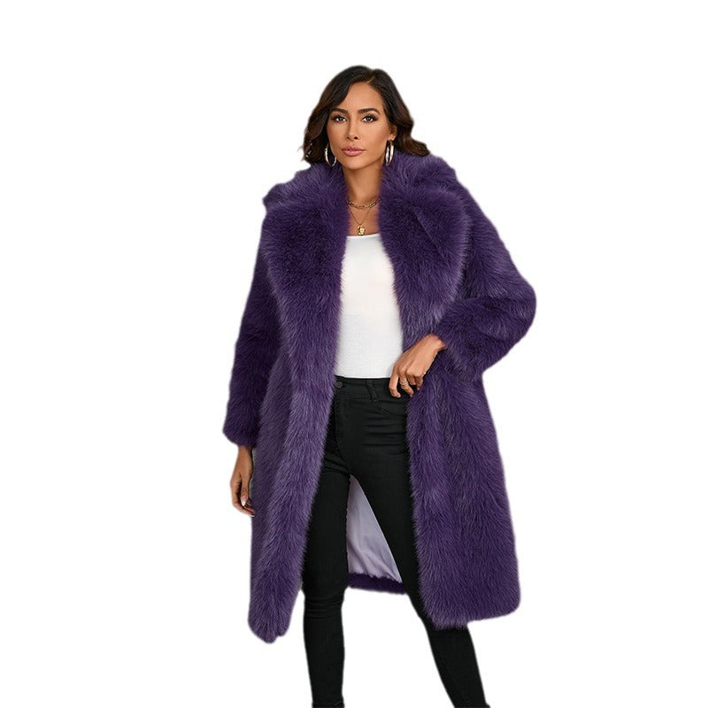 Women's Luxurious Faux Fur Coat with Elegant Cut Mune