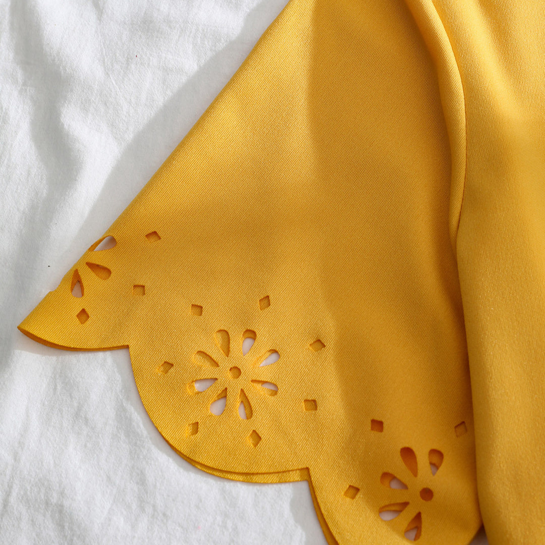 Ladies stylish top with hole pattern Mune Fashion