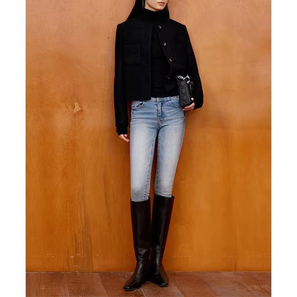 Women modern cropped jacket with elegant buttons Mune Fashion