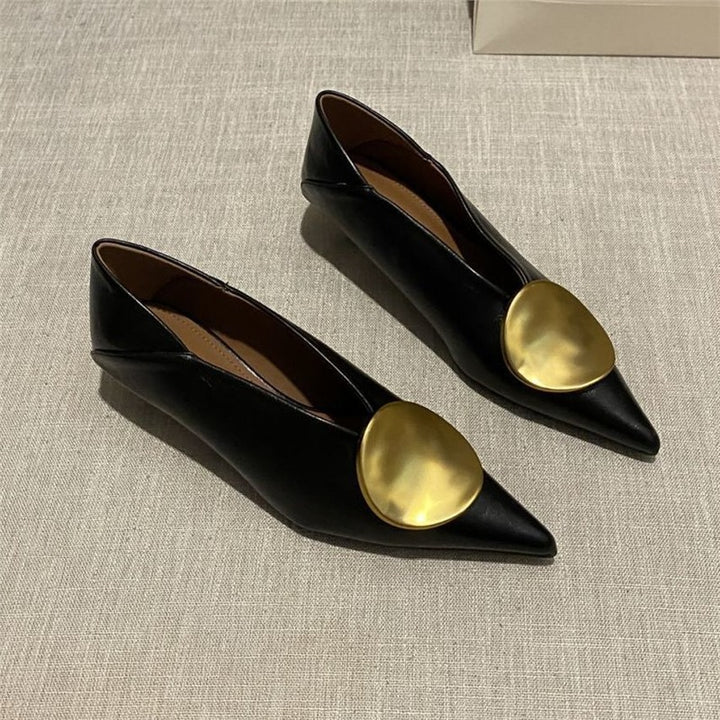 Women's pointed flat slip-ons in leather look with large round decorative plates Mune Fashion