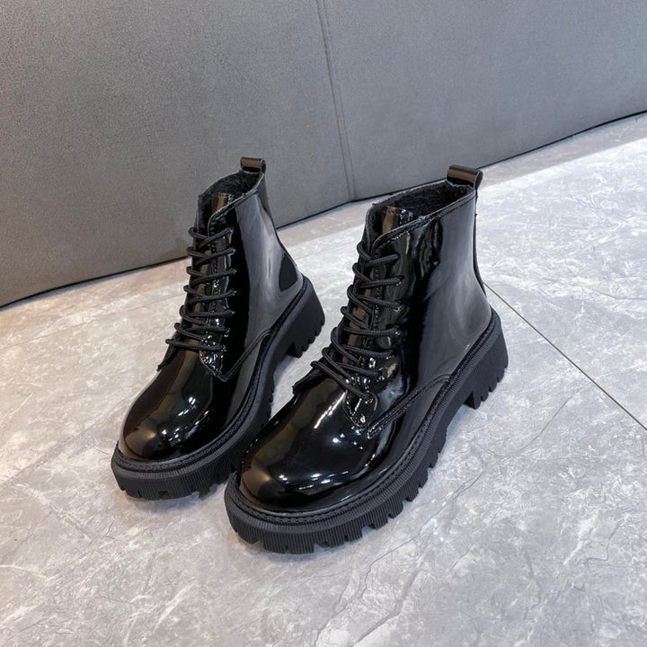 Women's platform lace-up ankle boots with sturdy tread sole Mune Fashion