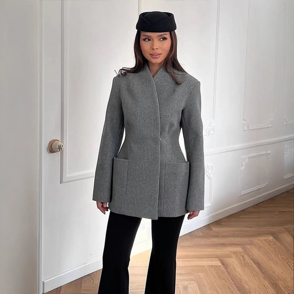 Women's Figure-Hugging Wool Blend Coat in Cocoon Cut with Concealed Button Placket Mune Fashion