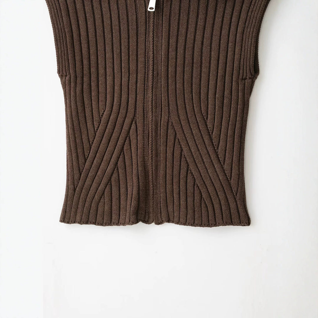 Women's Sleeveless Ribbed Knit Vest with Lapel Collar and Full Zipper Mune Fashion