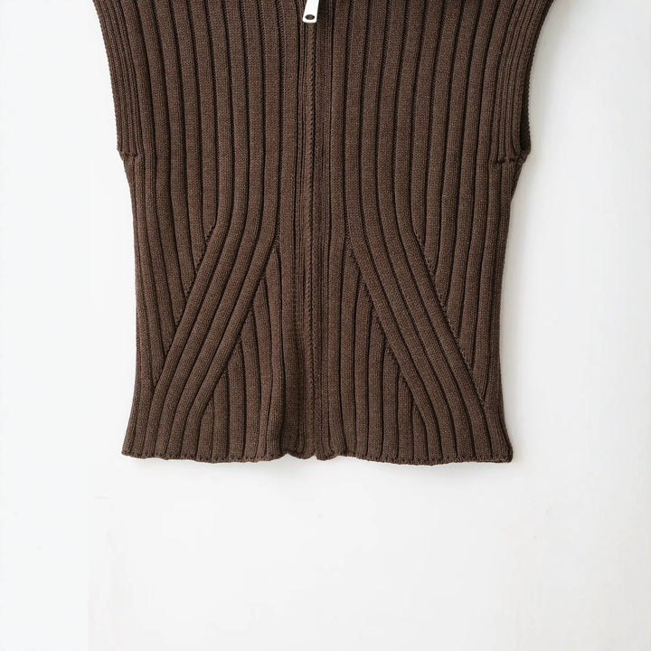 Women's Sleeveless Ribbed Knit Vest with Lapel Collar and Full Zipper Mune Fashion