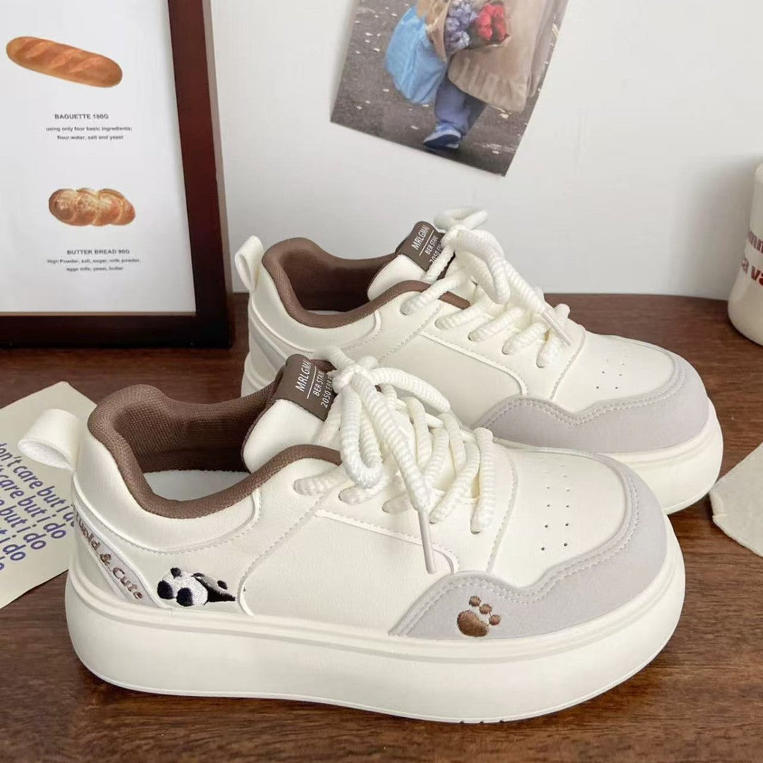 Women's sneakers with playful animal motifs and comfortable cushioning Mune Fashion