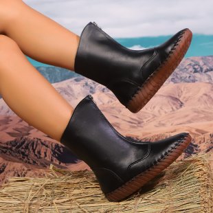 Women's ankle-height stretch ankle boots with hand-stitched moccasin seam and profiled lightweight sole Mune Fashion