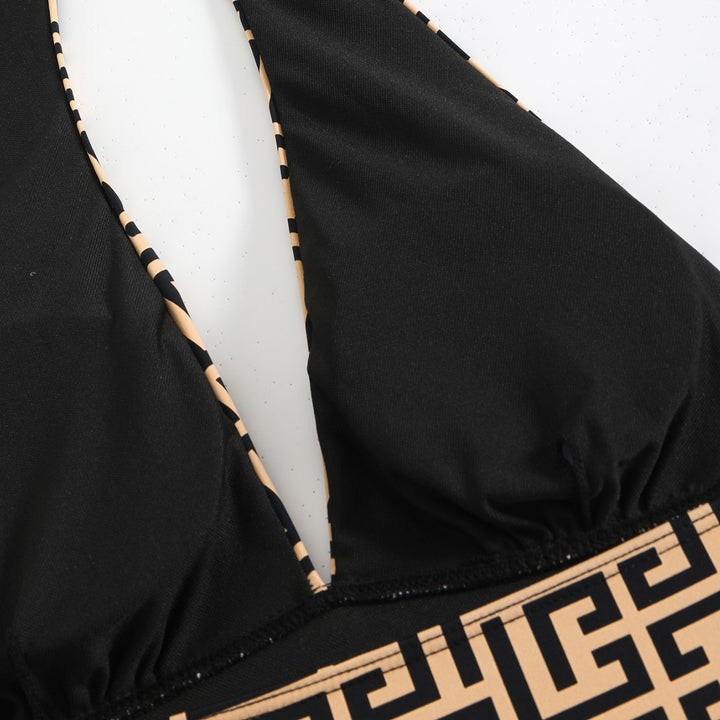 Women's high-cut swimsuit with fashionable pattern Mune Fashion