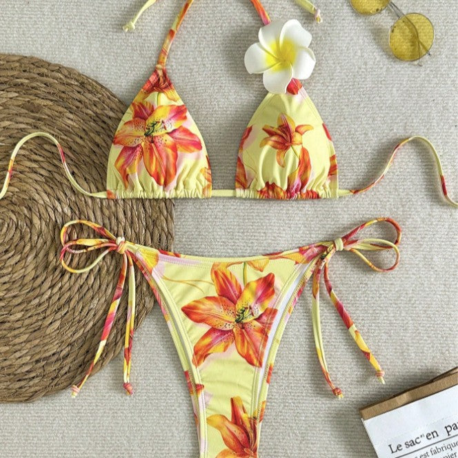 Women's triangle bikini set with floral accents Mune Fashion