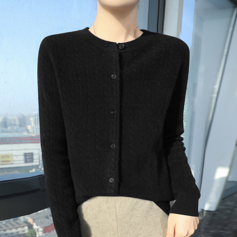 Ladies Short-cut Fine Knit Cardigan with Subtle Structure and Round Neck Mune Fashion