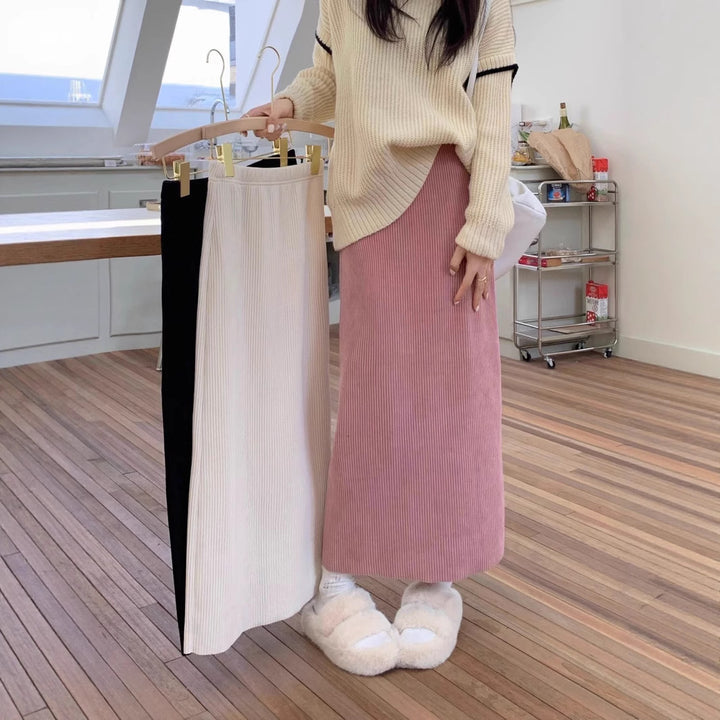 Women's Long Cord Skirt with High Waist and Ribbed Texture Mune Fashion