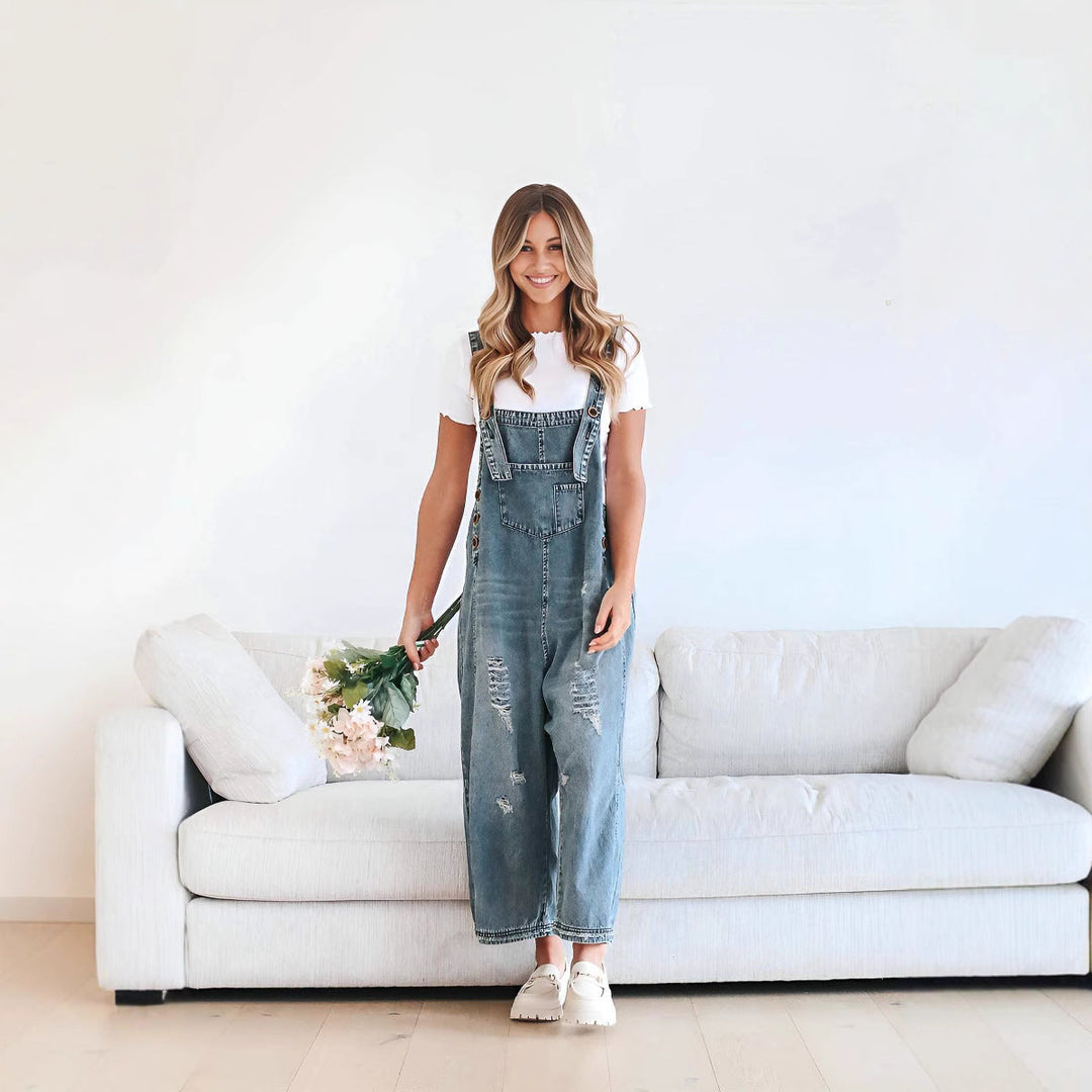 Women's Overalls with Fashionable Destroyed Details and Wide Fit Mune