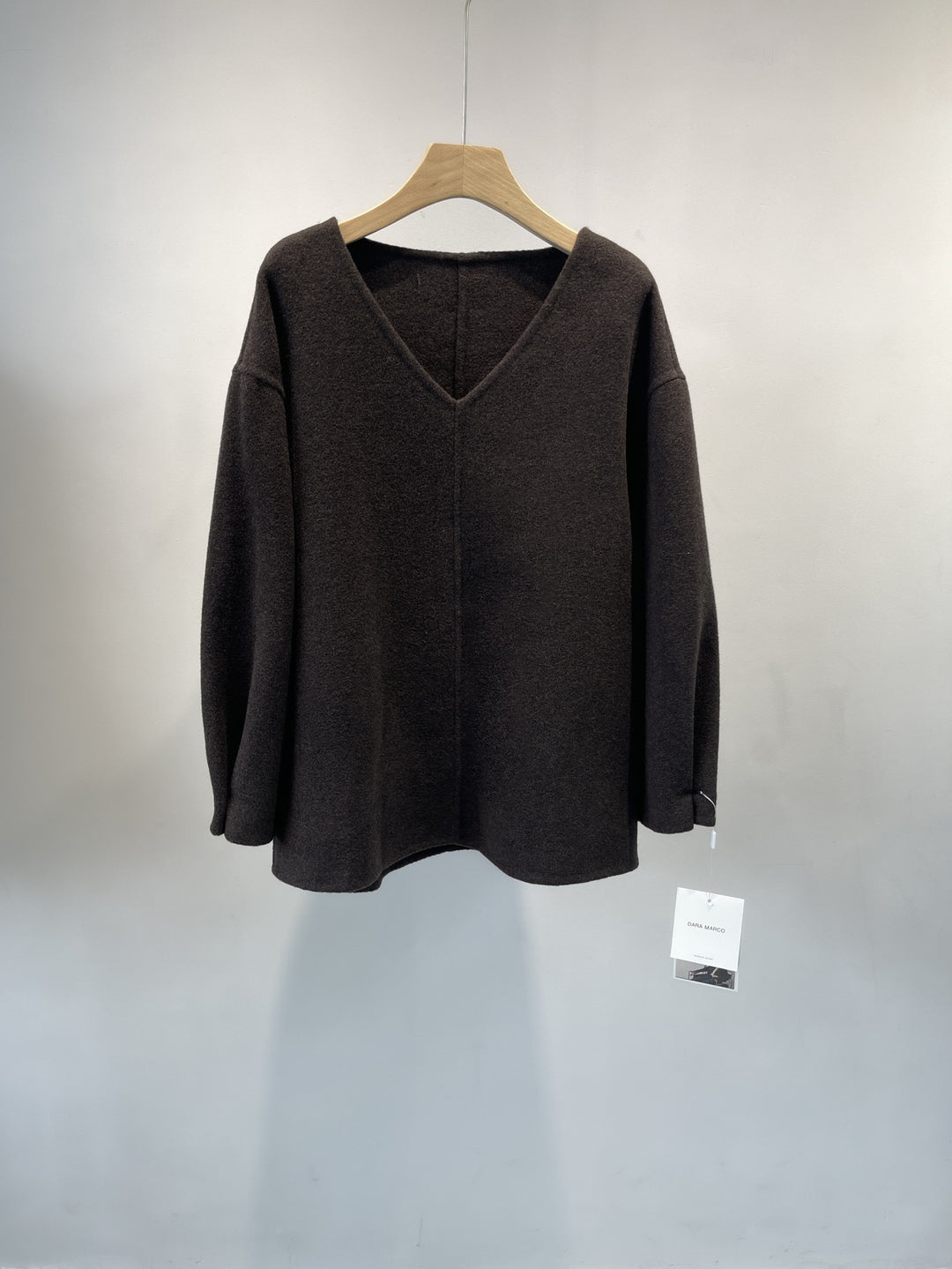 Women's Relaxed Fit V-Neck Sweater Mune Fashion