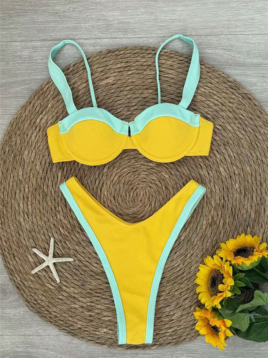 Women's Push-Up Bikini with Contrasting Accents Mune Fashion