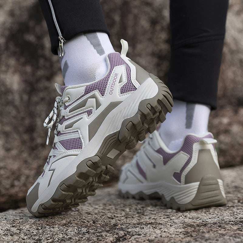 Men's robust trail and hiking sneaker with multi-terrain profile sole, breathable mesh upper, and reinforced toe cap Mune Fashion