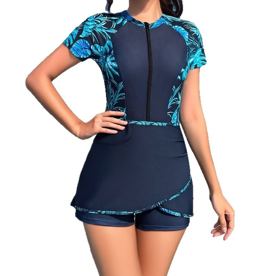 Women's Fashionable Swimsuit with Short Zip and Skirt Mune Fashion