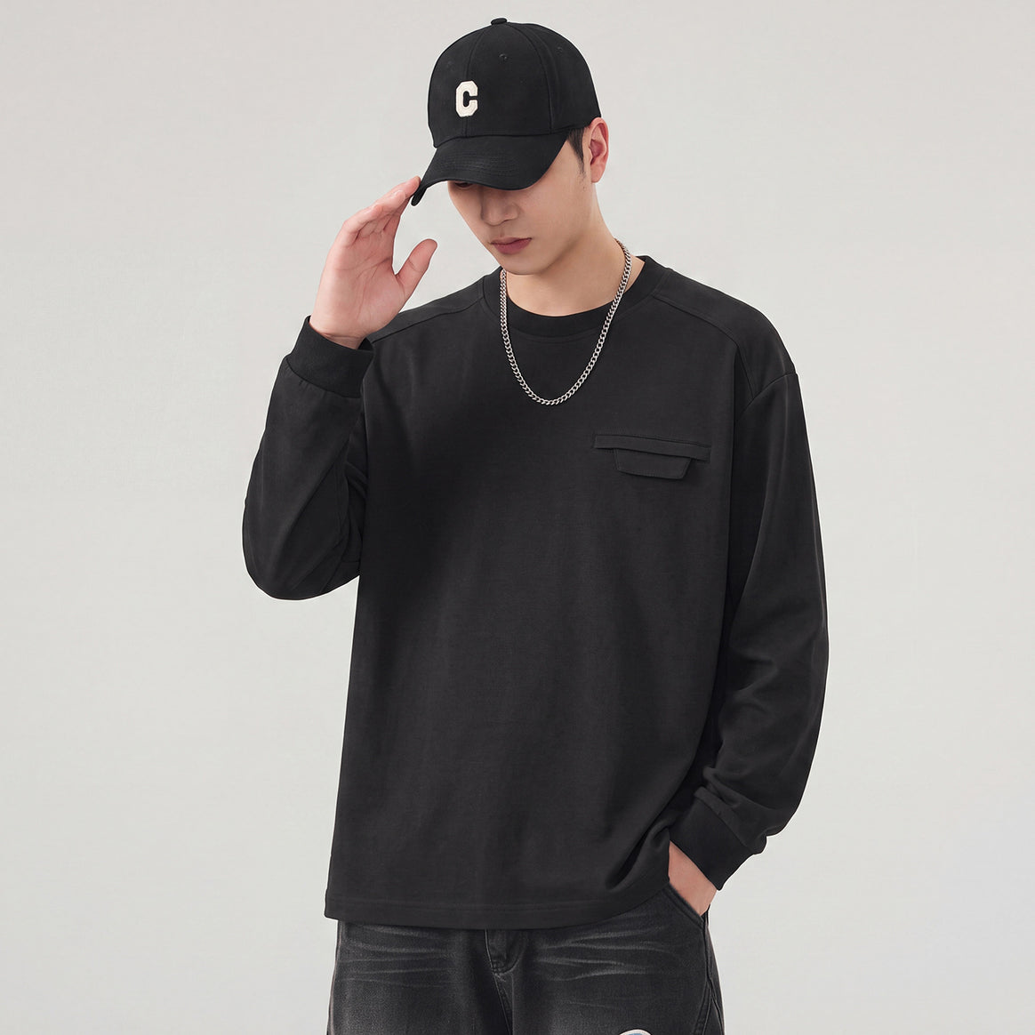Men's Oversize Sweatshirt with Chest Pocket and Raglan Sleeves Mune Fashion